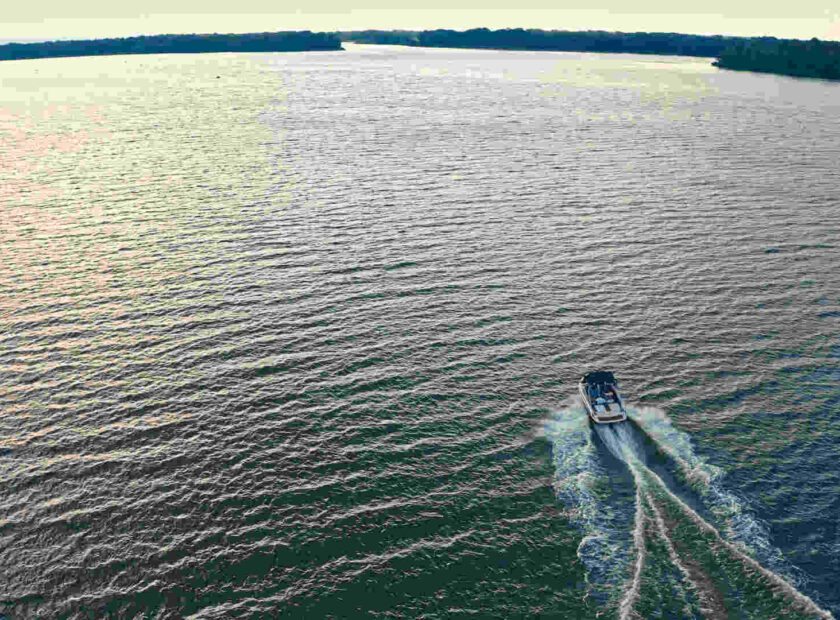 A Nitra 30 SkyTop cruising on Florida waters