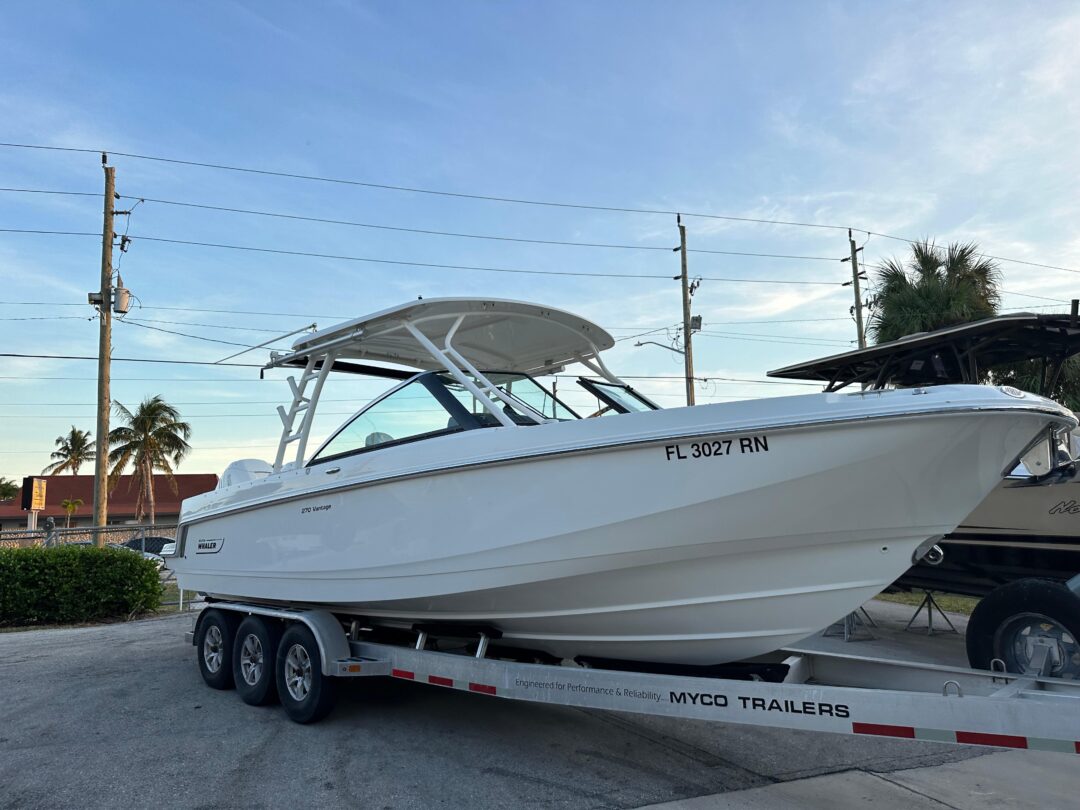 Used Boston Whaler 270 Vantage