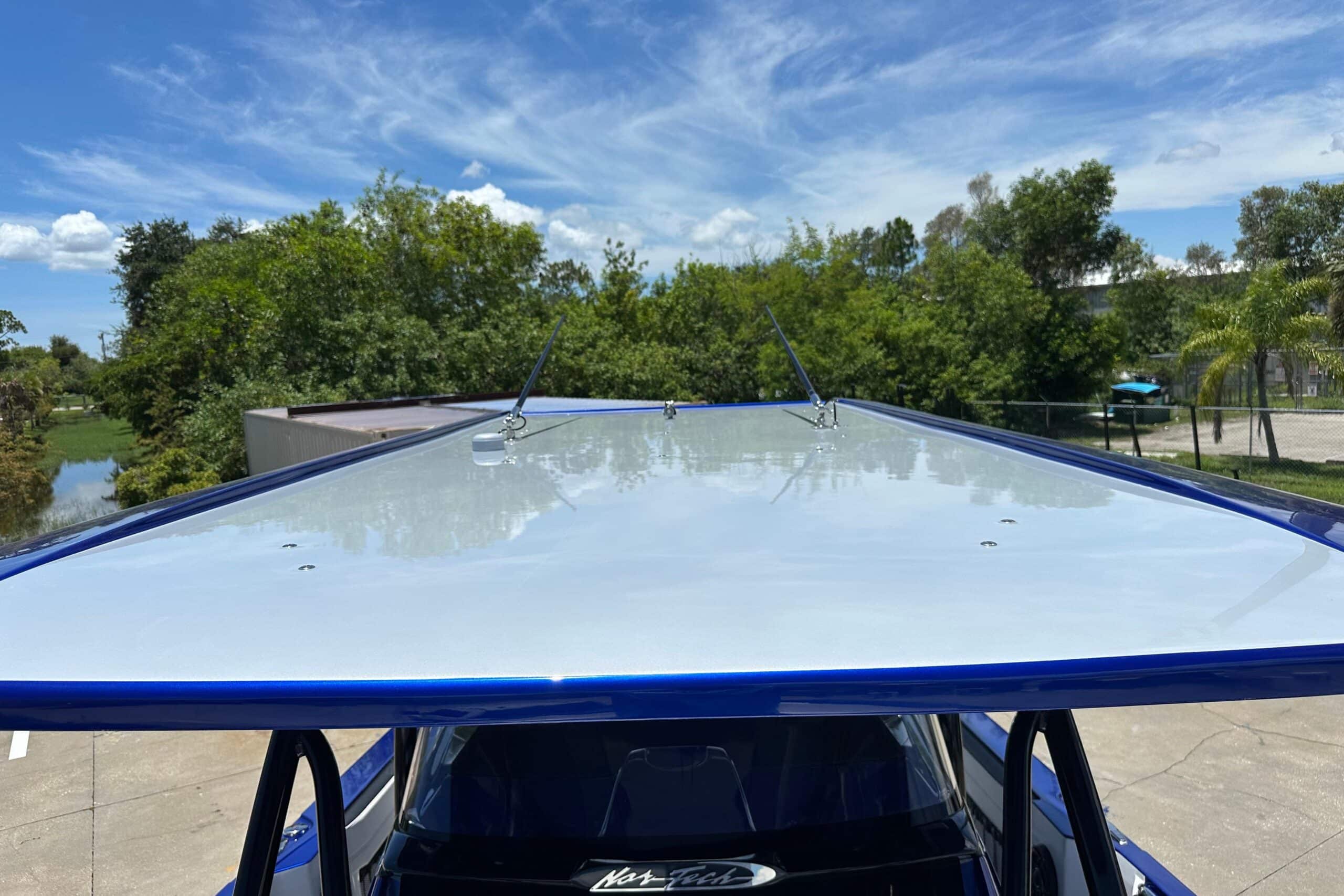 Offshore Center Console Hardtop with Gloss Finish