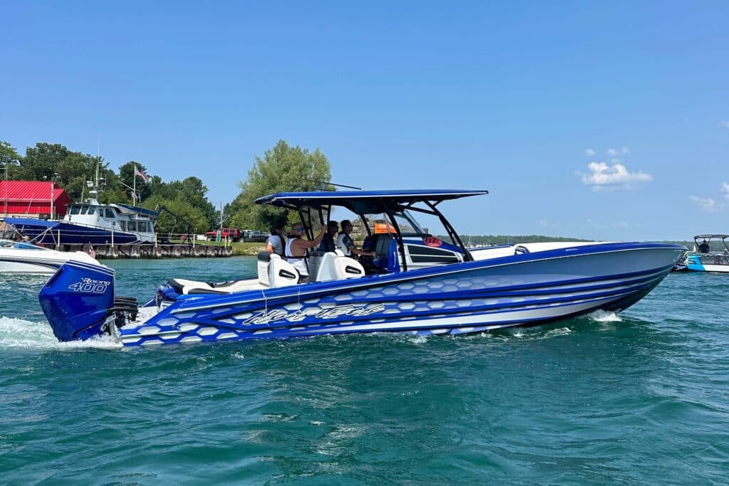 2025 Nor-Tech 390 Sport in the Lake